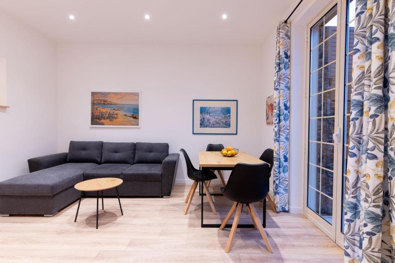 Sarale Apartments Palermo Exterior photo